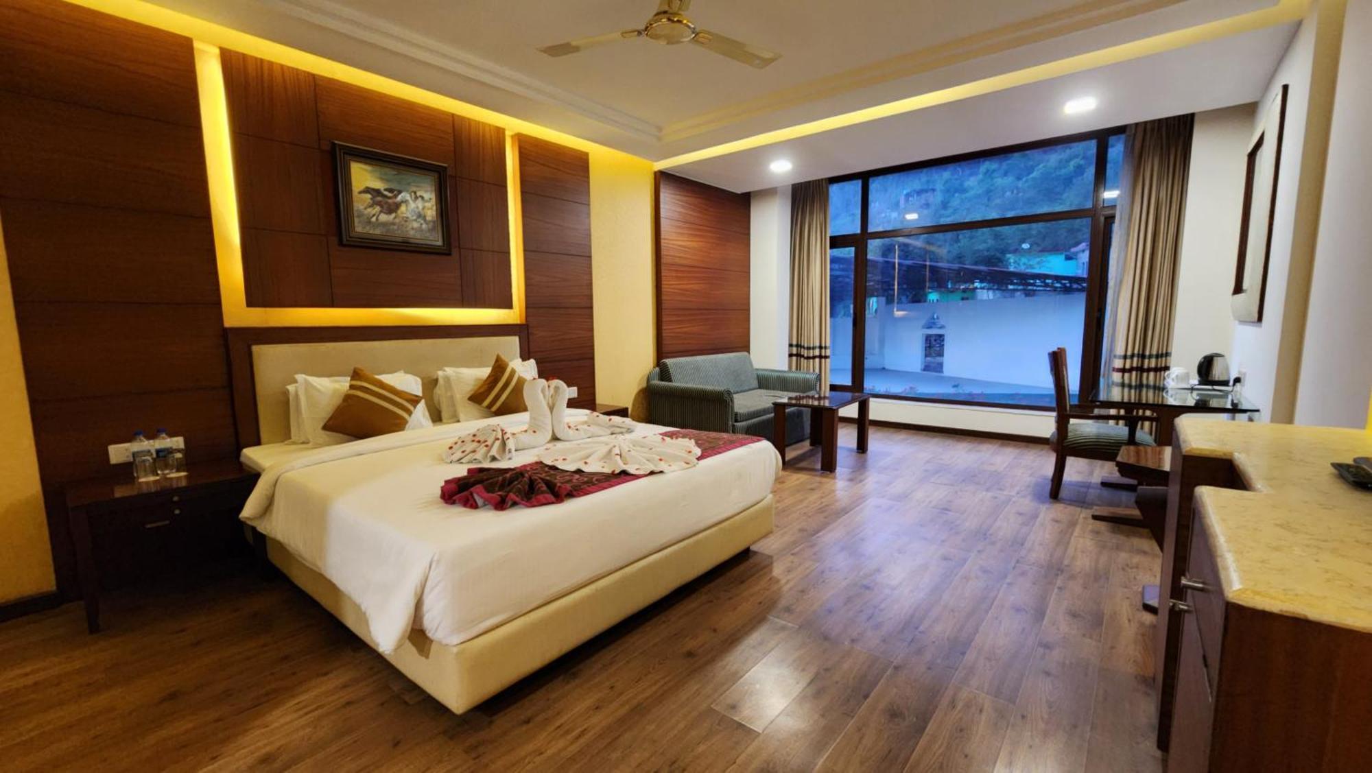Hotel Royal Ark - Kasauli Buitenkant foto