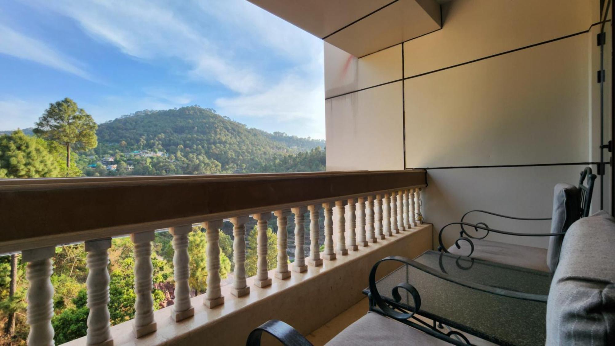 Hotel Royal Ark - Kasauli Buitenkant foto